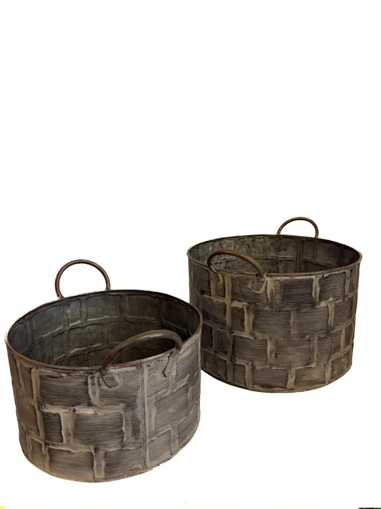 Koristevati metallinen kahvoilla Halkaisija 31cm