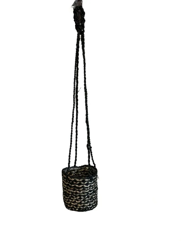 Naruriippuamppeli Musta–Luonnonväri 16,5 cm