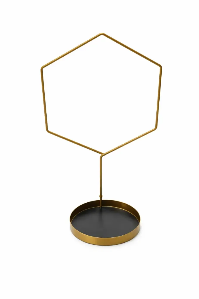 Kuusikulmainen kasvituki ruukkukasveille kulta